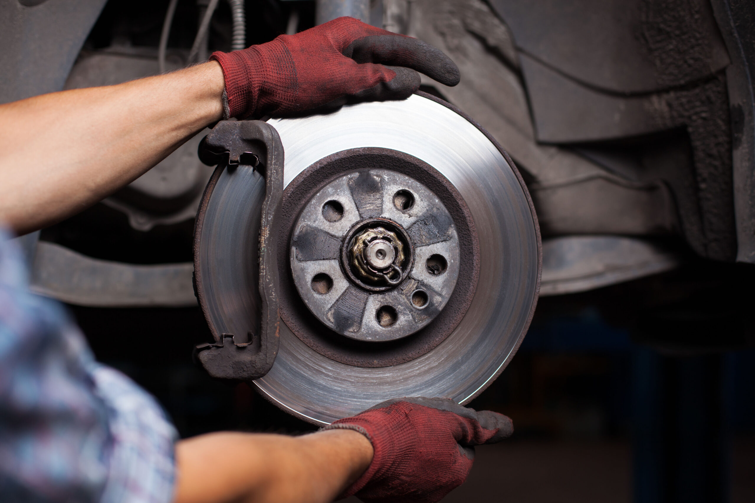 Read more about the article 5 Signs You Need Brake Repair